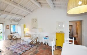Maisons de vacances Beautiful Home In Pech-Luna With Wi-Fi : photos des chambres