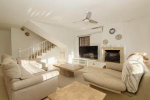 Spacious house with pool, garden and solarium in Las Chapas, Marbella