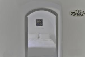 Trieris Villa & Suites Santorini Greece