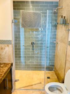 Modern, beautiful 1 bed with views -V&A Waterfront