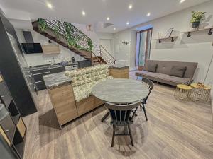 Apartamentos La Camelia