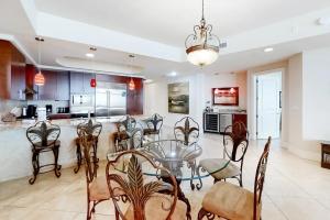Turquoise Place Unit 408C