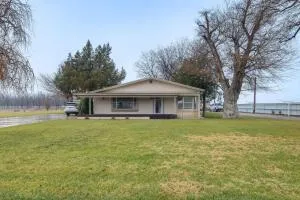 Peaceful Artesia Vacation Rental with Orchard Views! - 阿蒂西亚