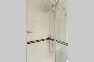 Appartements Luxury Flat with patio garden : photos des chambres