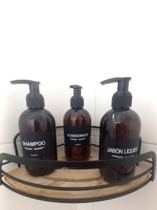 Depto. 3 ambientes, ideal familias, muy luminoso.