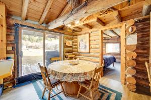 Yellowstone Cabin Getaway Near National Park