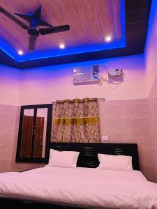 Saroja paying guest house