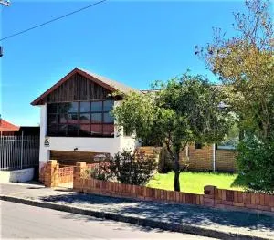 37 Toner Street North - Cravenby