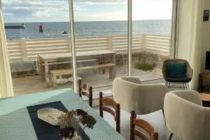 L'abri du canot face à la mer - Plobannalec-Lesconil