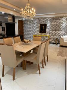 Apartamento de luxo 3 quartos na Praia do Morro com vista para o mar