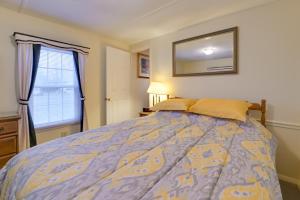 Quaint Lakemont Retreat 1 Mi to Seneca Lake!