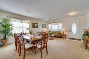 22 Mi to Disney Kissimmee Home with Pool and Hot Tub