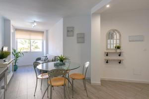 Coloma & Palo Beach by ELE Apartments