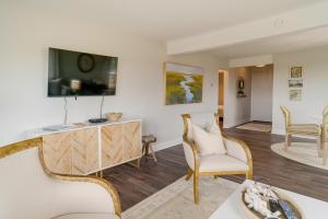 Beachfront Saint Helena Island Condo with Amenities!