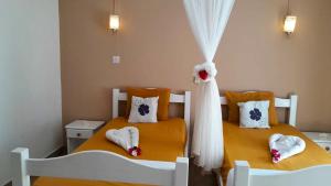 Spacious House in Pointe aux Piments with Shared Pool