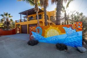 5 Minutes to Downtown Los Barriles, Walk to Beach