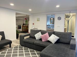 Casinha Rés do Chão na Nazaré com Quintal e Barbecue