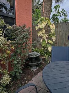 The Cottage at Pineapple House