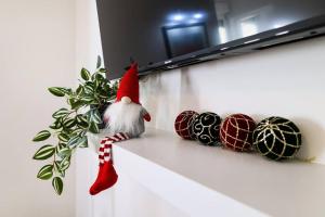 White & Bright Escape 1BDR apt