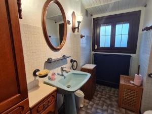 Maisons de vacances Gite Thelod, 3 pieces, 5 personnes - FR-1-584-100 : photos des chambres