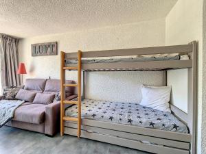 Studio rénové au pied des pistes avec balcon sud, vue ensoleillée, animaux acceptés - FR-1-344-1193