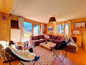 Chalet spacieux avec cheminée et terrasse, skis aux pieds, 10 pers., proche des Menuires - FR-1-344-1202