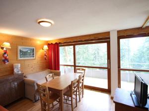 Appartement confortable proche des pistes à Chamrousse - FR-1-549-135