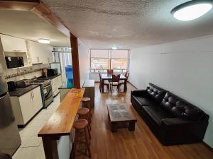 Amplio Departamento Central Piso 11 Frente Casino Luckia