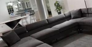 Eagles Nest Villa House AC TV WIFI Fan Luxury Modern