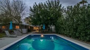 Vintage Charm w Modern Comforts Pool and Hot Tub - Skyline Heights