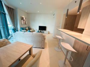 Modern Fully-Equipped Apartment in Seven Palm, Beach and Pool Access