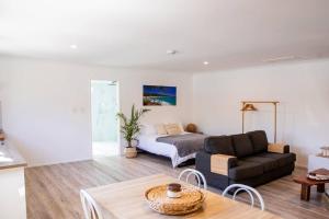 Central Studio + Close to the beaches + Wifi & Netflix