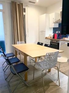 3 min à pied de la gare St Charles - 3 chambres avec Clim, SDB et TV