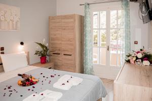 One-Bedroom Apartment (3-4 Adults) room in Marina Apartments
