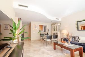 Frontline 2 bed apartment, San Pedro de Alcántara