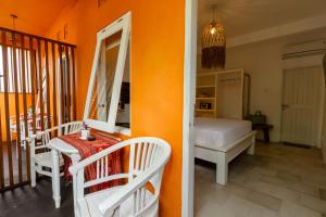 Phòng Giường Đôi Có Sân Hiên (Double Room with Terrace)