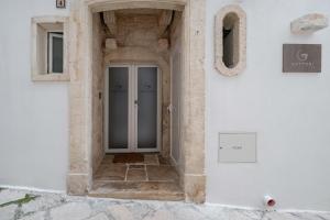 Gattoni Suite by Rentbeat