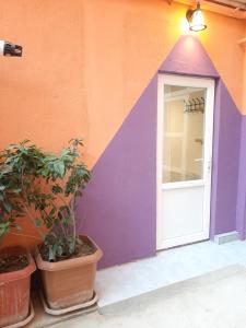 Style Apartment with Courtyard