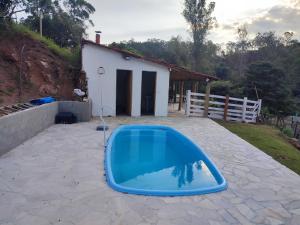 Casa de campo com piscina a 2 min de cunha