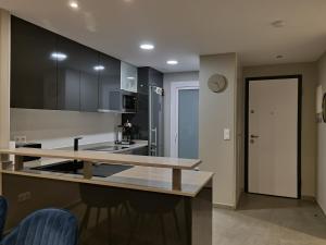 Flamenca Village Penthouse with Private Rooftop and Sea View