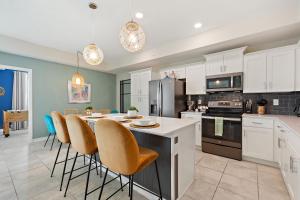 Serenity Haven, Bliss, Storey Lake by Shine Villas condo