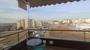 Φωτεινό κοντά στον σταθμό ΚΤΕΛ Θεσσαλονίκης