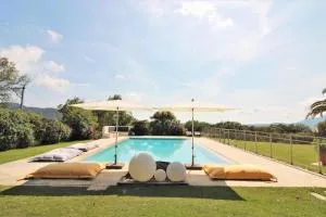 Le Domaine des vignes-Spacieuse Villa/piscine - La Moutonne