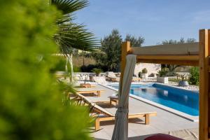 Deluxe double room with sauna and pool