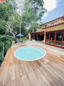 Casa ampla em condomínio fechado com área de lazer completa - Búzios