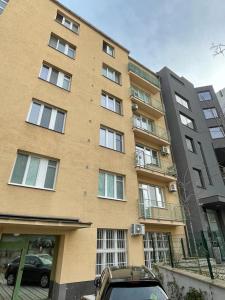 Luxury 2bed flat with free parking