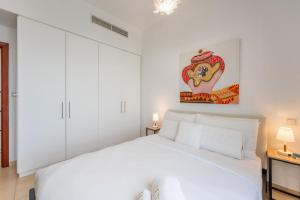 JBR High Floor 2 Bed with full Al Ain View