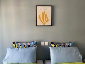 Serene Apartment with Breathtaking Sea View