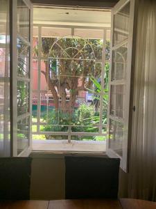 Au coeur de Tana, vue sur le Palais de la Reine, en securité