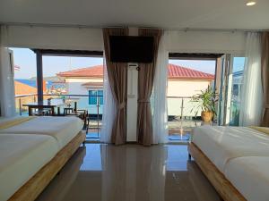 Habor House by Koh Larn Riviera